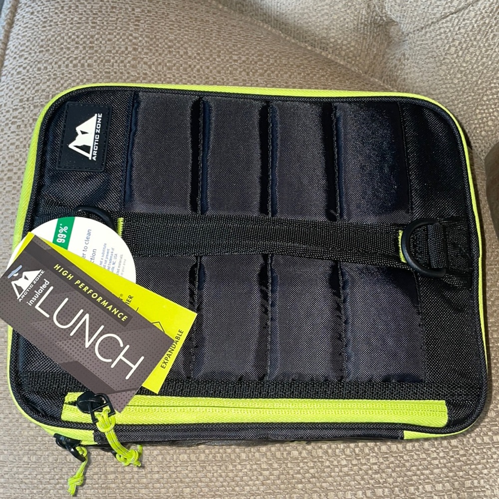 NWT unisex arctic zone insulated lunch bag